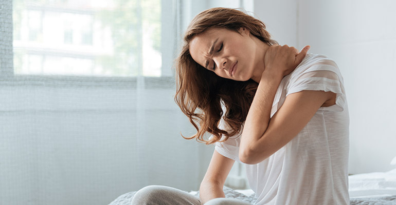 Como aliviar a dor no ombro e no pescoço?